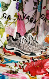 Sneakers met mandpanelen