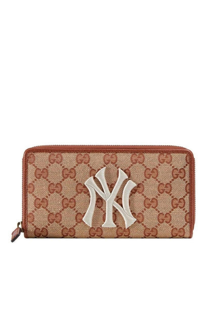 GG Zip Around Wallet with New York Yankees Patch Gucci