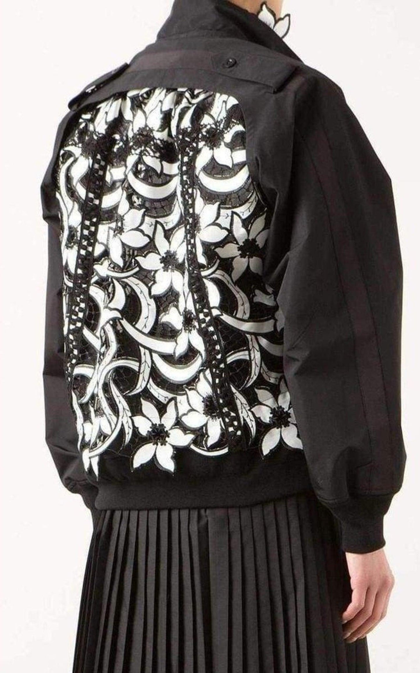 Broderie Anglaise Floral Cotton Jacket Sacai